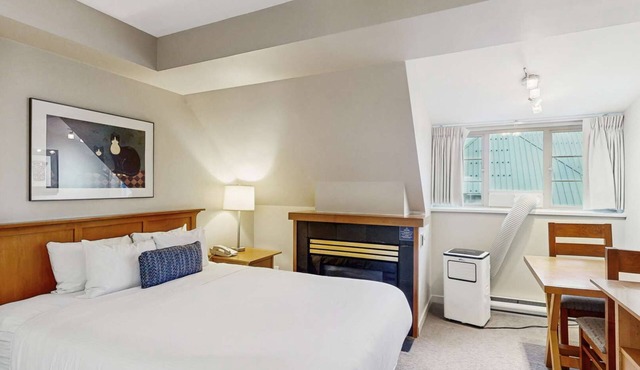 Whistler - Whistler Peak Lodge 527