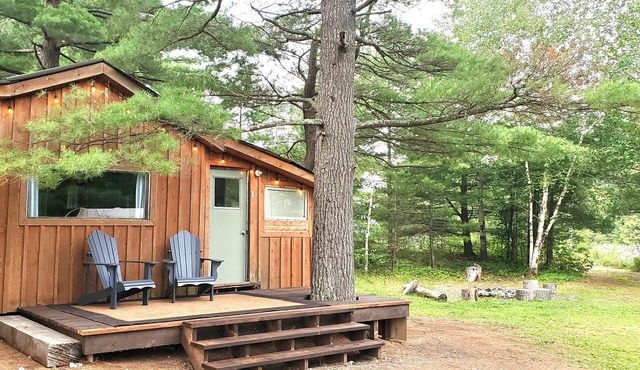 White Pine Cabin at Pine Falls Lodge
