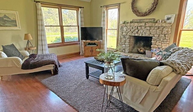 Whitetail Retreat - 3Bedrooms/2Bathrooms