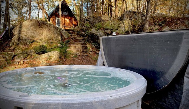 Wilderness Lakefront A-Frame Cottage