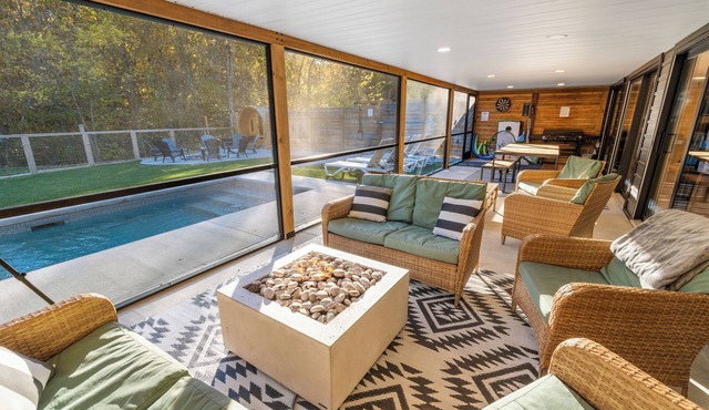 Woodland Retreat with Pool, Sauna & Event Space