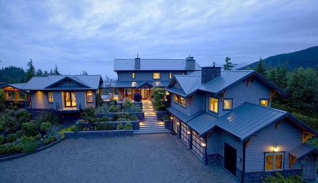 World Class Euro-Zen Private Estate with Panoramic Ocean Views