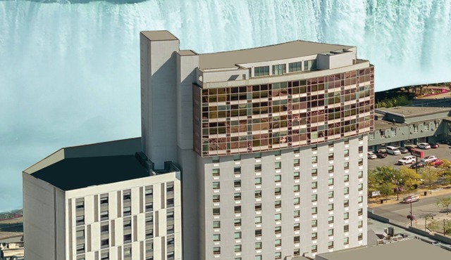 Wyndham Grand Fallsview Hotel