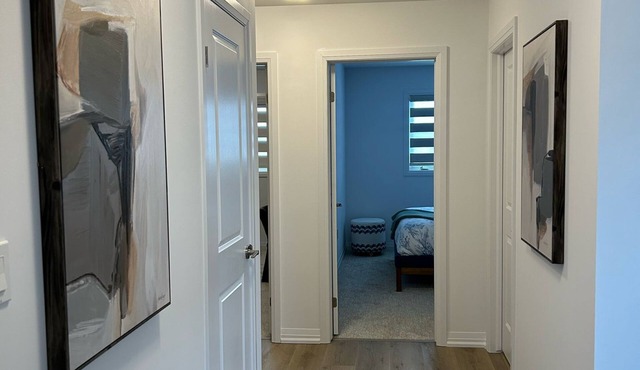 You have found your luxurious temporary home only minutes from Niagara Falls