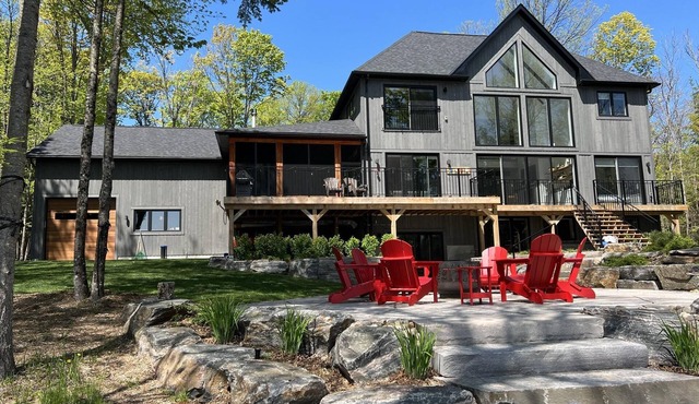 Your Sun-Drenched Lakeside Retreat