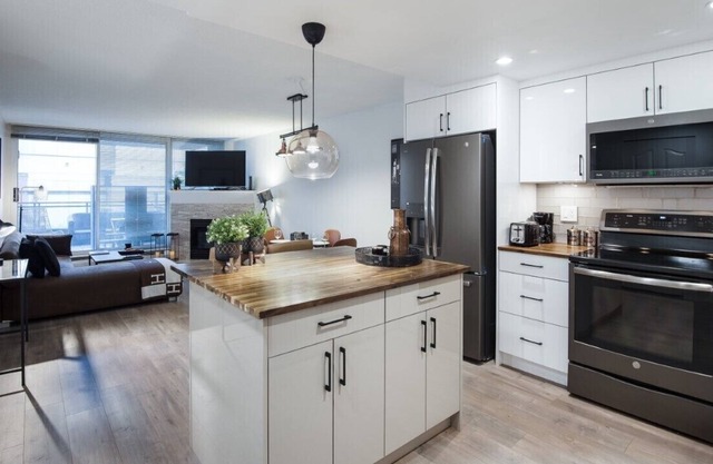 3 Bedroom Apartment with Private Patio in the Hub of Downtown Vancouver