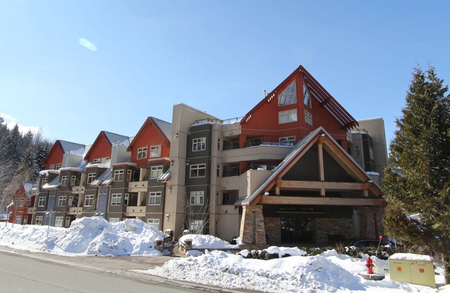 Lake Placid #329 | 1-Bedroom Creekside Condo with Kitchen and Fireplace