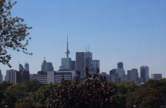 Parkview One Bedroom plus Den in Riverdale