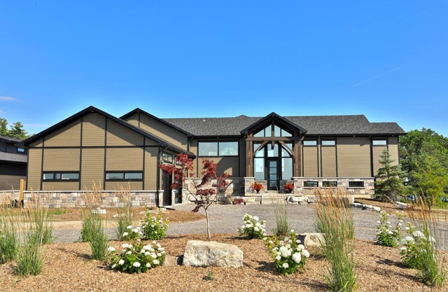 Waterfront Cottage Erie Niagara Wine Region 