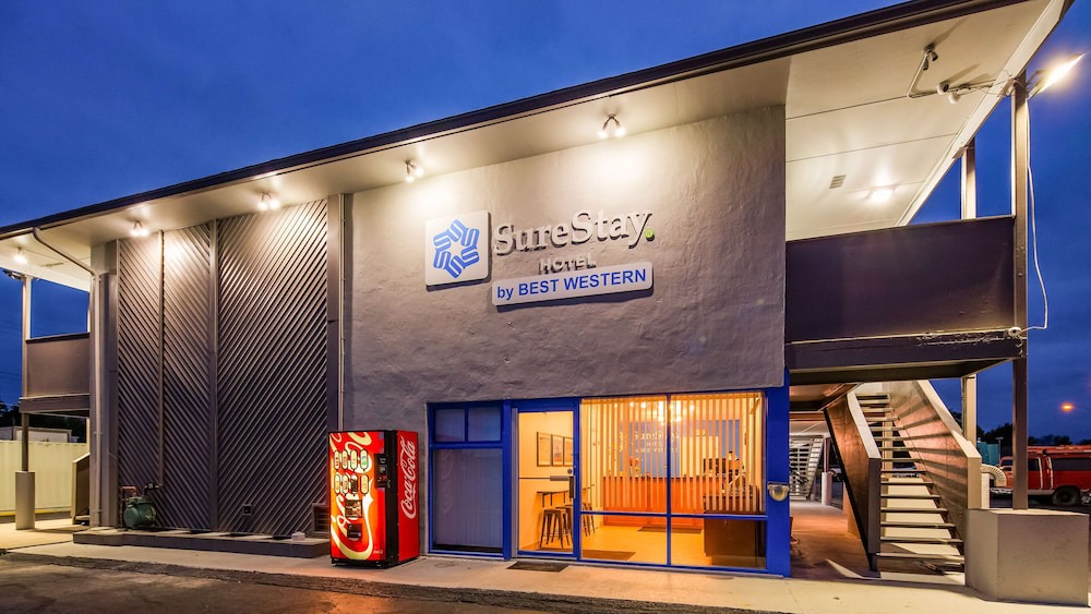 Findlay Hotel | SureStay Hotel by Best Western Findlay