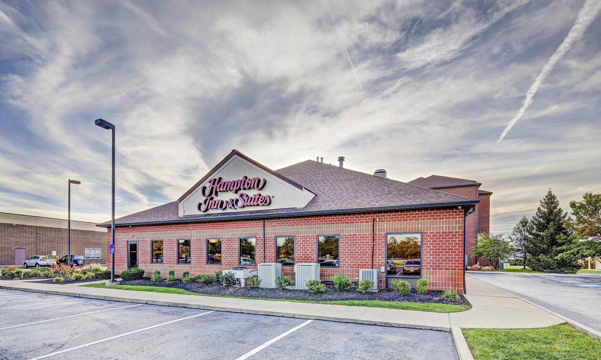Middleburg Heights Hotel | Hampton Inn & Suites Cleveland-Airport/Middleburg Heights