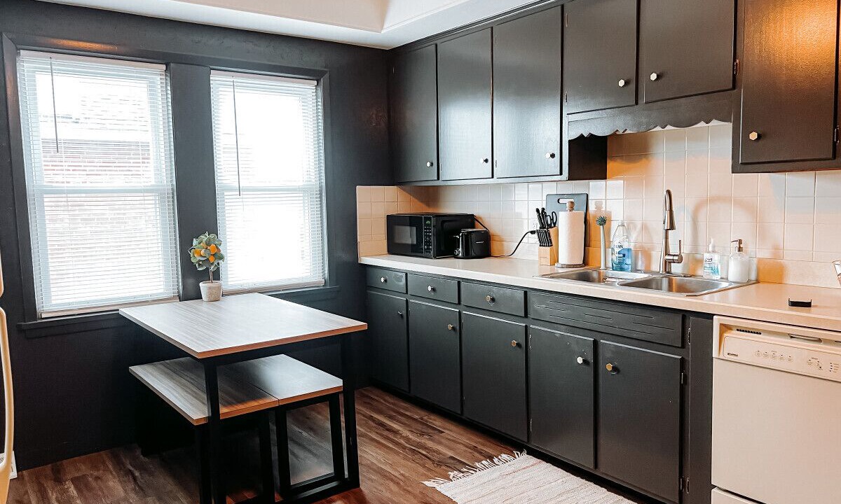 Wickliffe House | Wickliffe Home 20 Mins From DT CLE