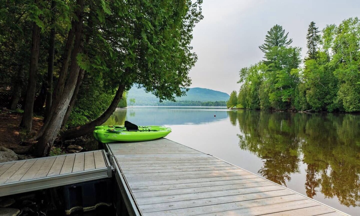 Saint Donat Ski Chalet | Lake access | BBQ & Fireplace | Workspace