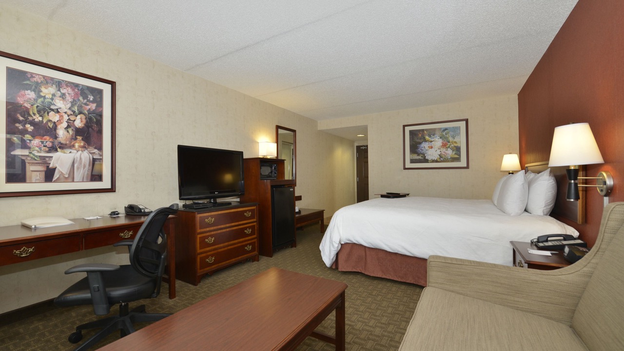 Photo of Bedroom in East Aurora