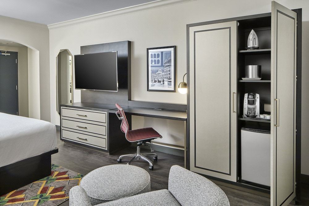 Photo of Livingroom in Gateway District