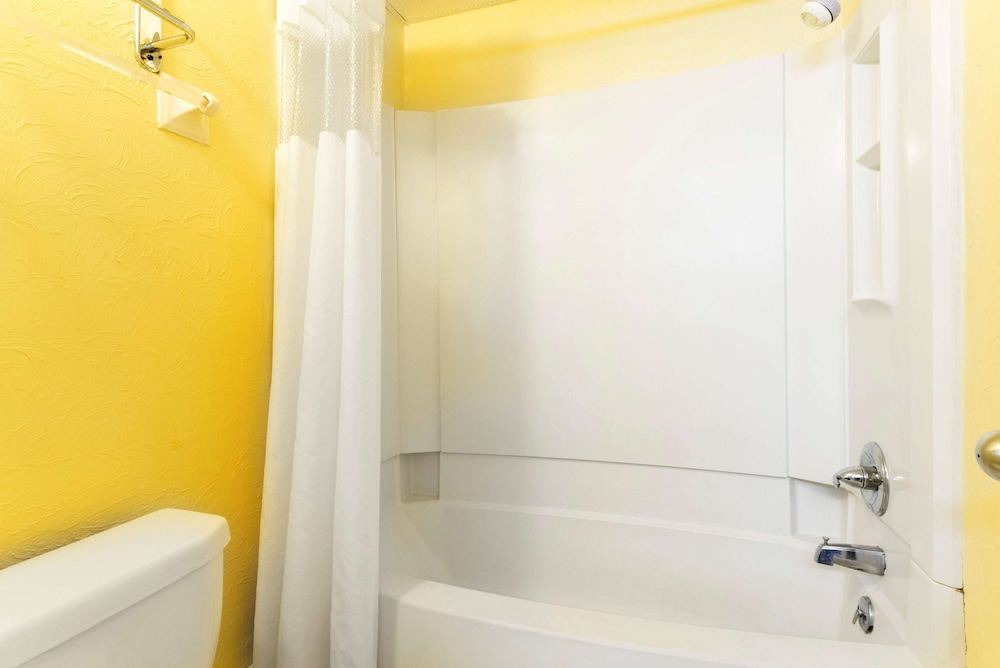 Photo of Bathroom in Tonawanda