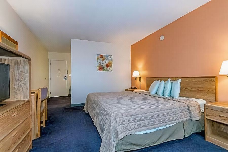 Photo of Bedroom in Austinburg