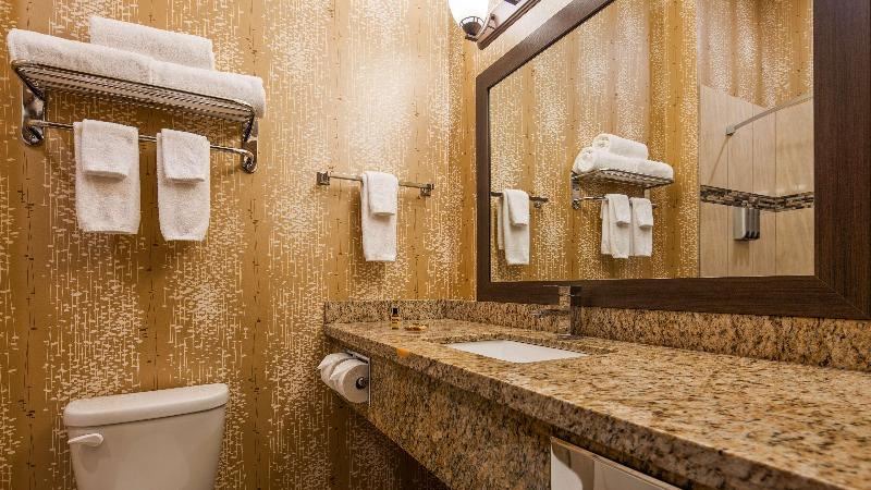 Photo of Bathroom in Moosomin