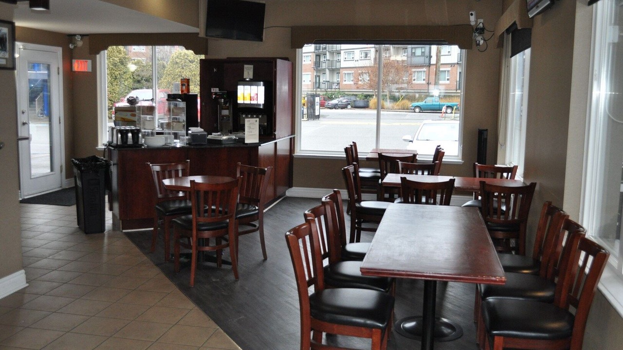 Photo of Livingroom in Langley