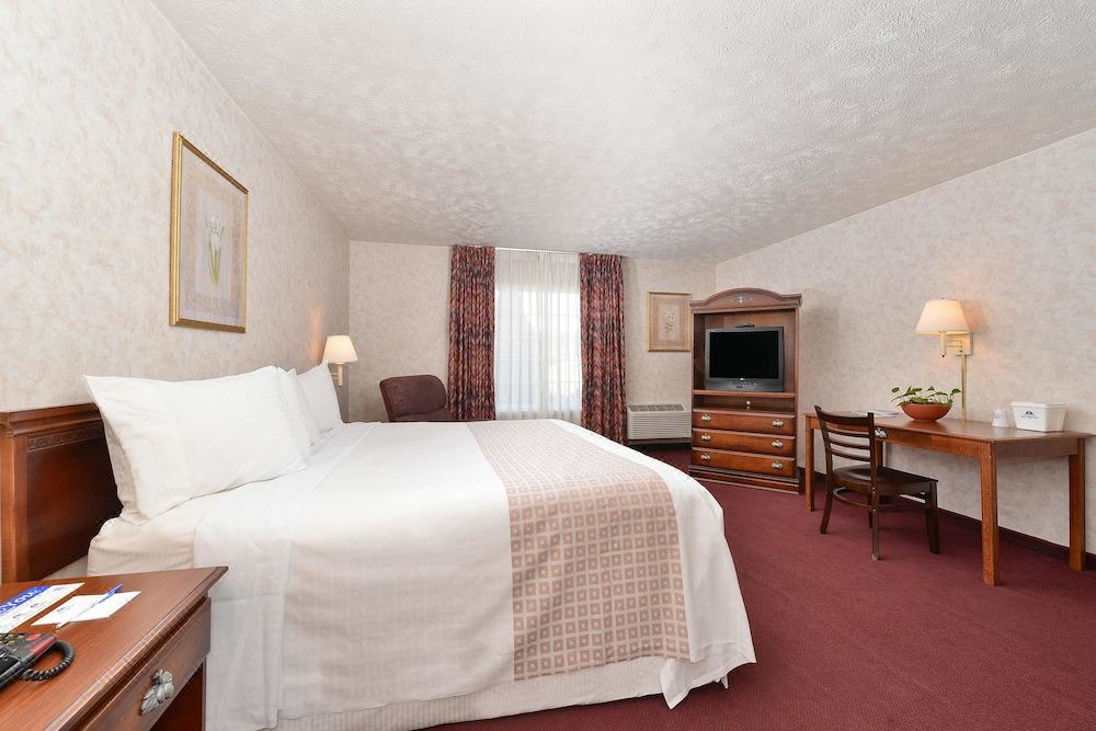 Photo of Bedroom in Austinburg