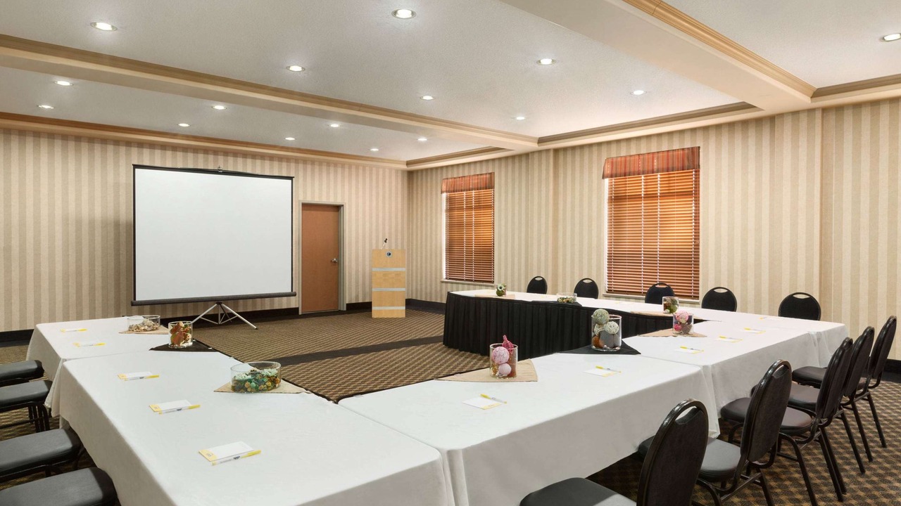 Photo of Others in Leduc