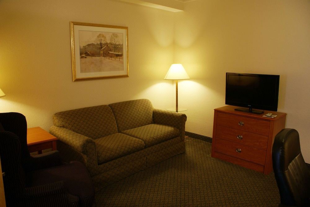 Photo of Livingroom in Lansing