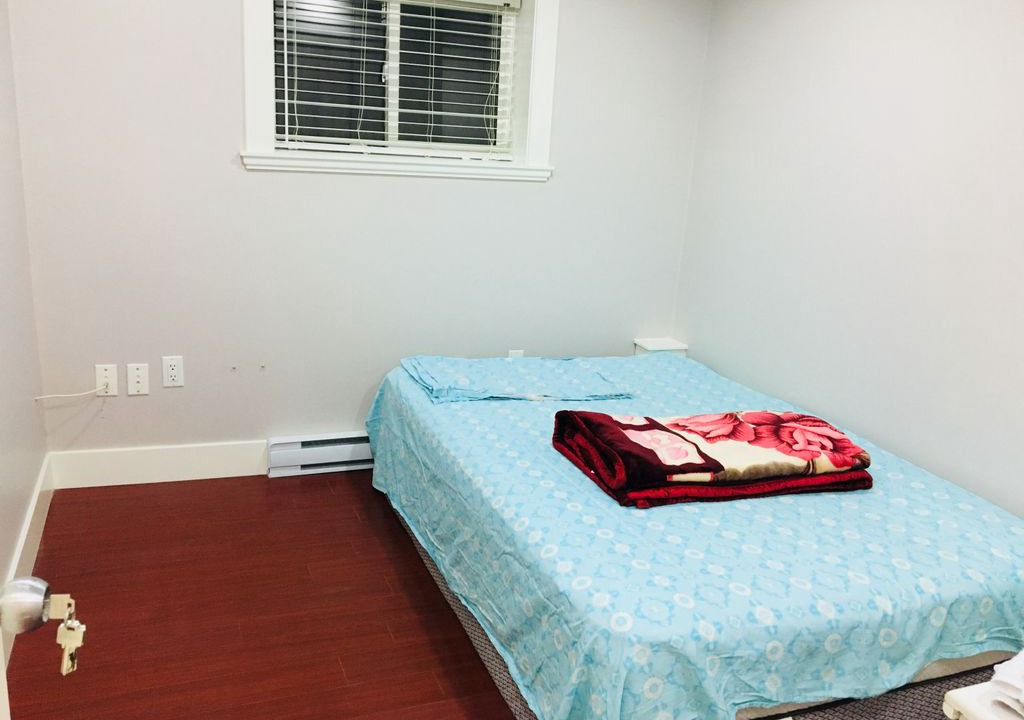 Photo of Bedroom in Renfrew-Collingwood