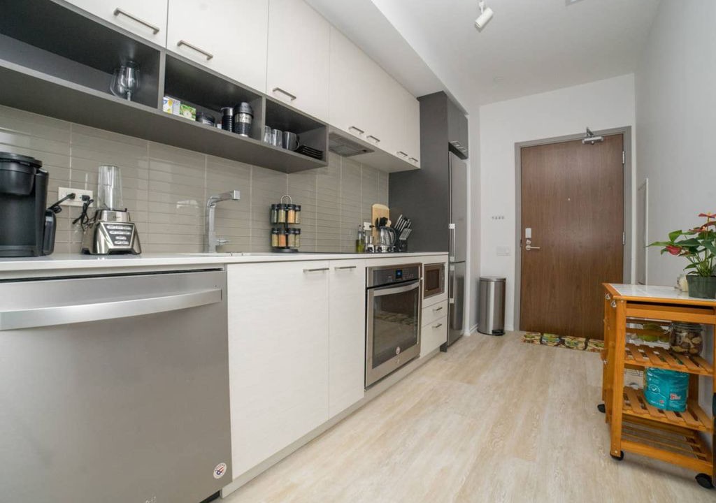Photo of Kitchen in Bay Street Corridor