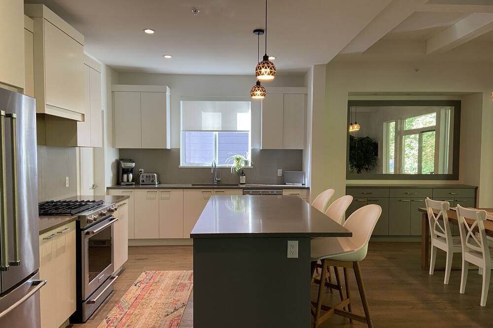 Photo of Kitchen in Squamish