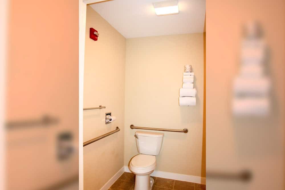 Photo of Bathroom in Kelleys Island