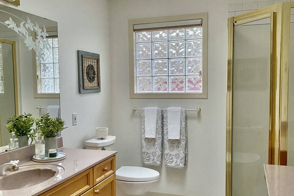 Photo of Bathroom in Campbell River