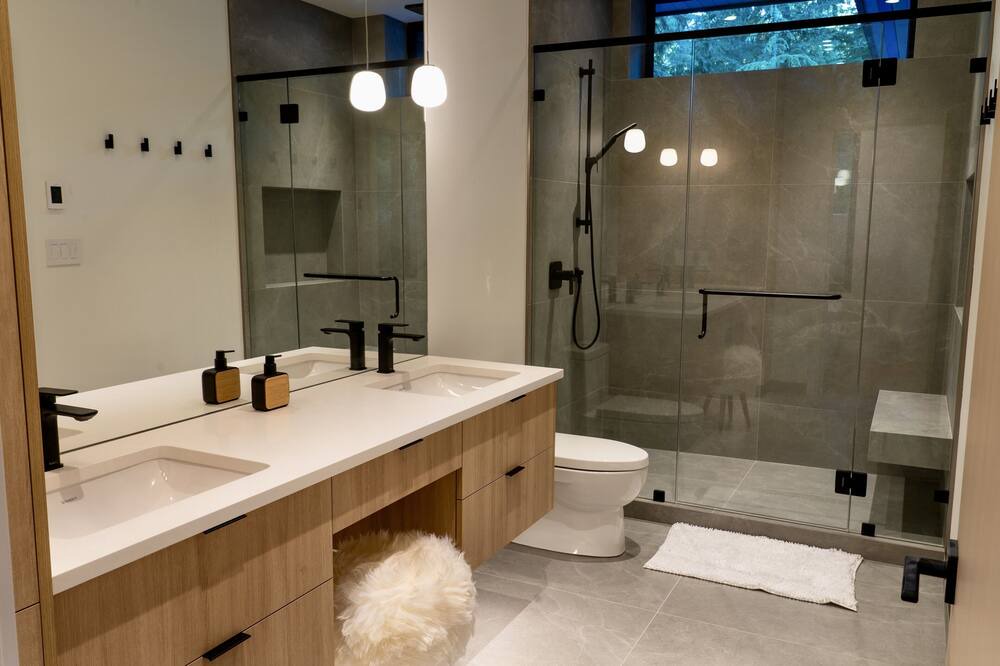 Photo of Bathroom in Blueberry Hill