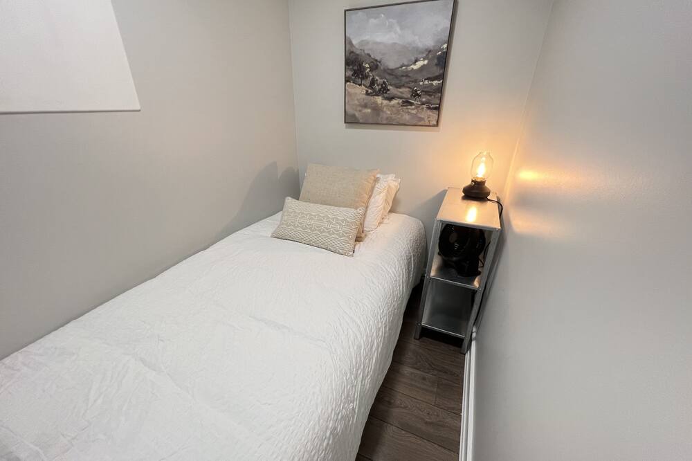 Photo of Bedroom in Crosstown