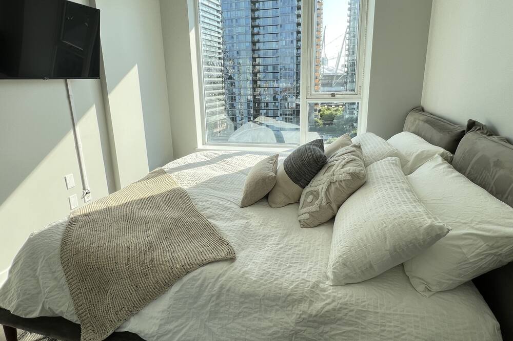 Photo of Bedroom in Crosstown