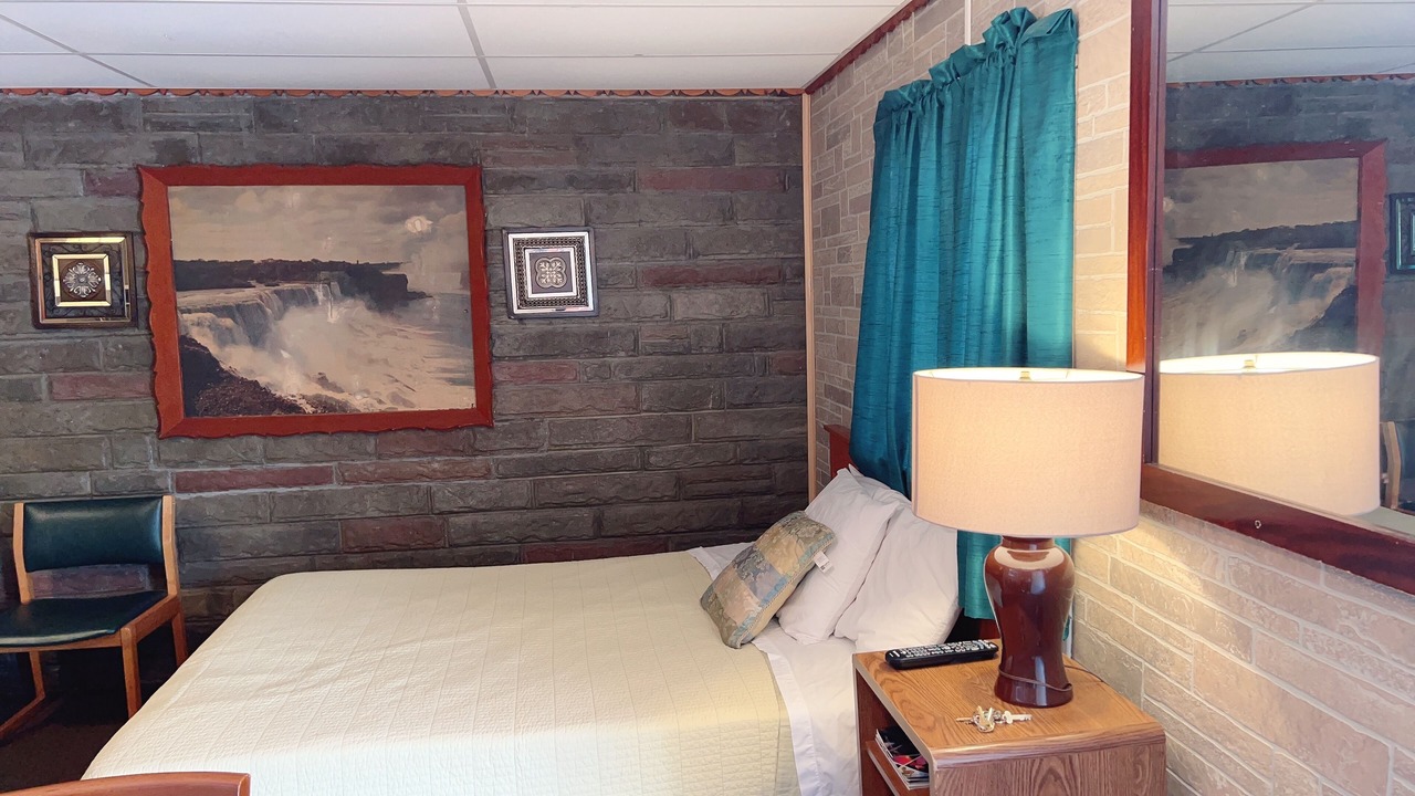 Photo of Bedroom in Niagara Falls