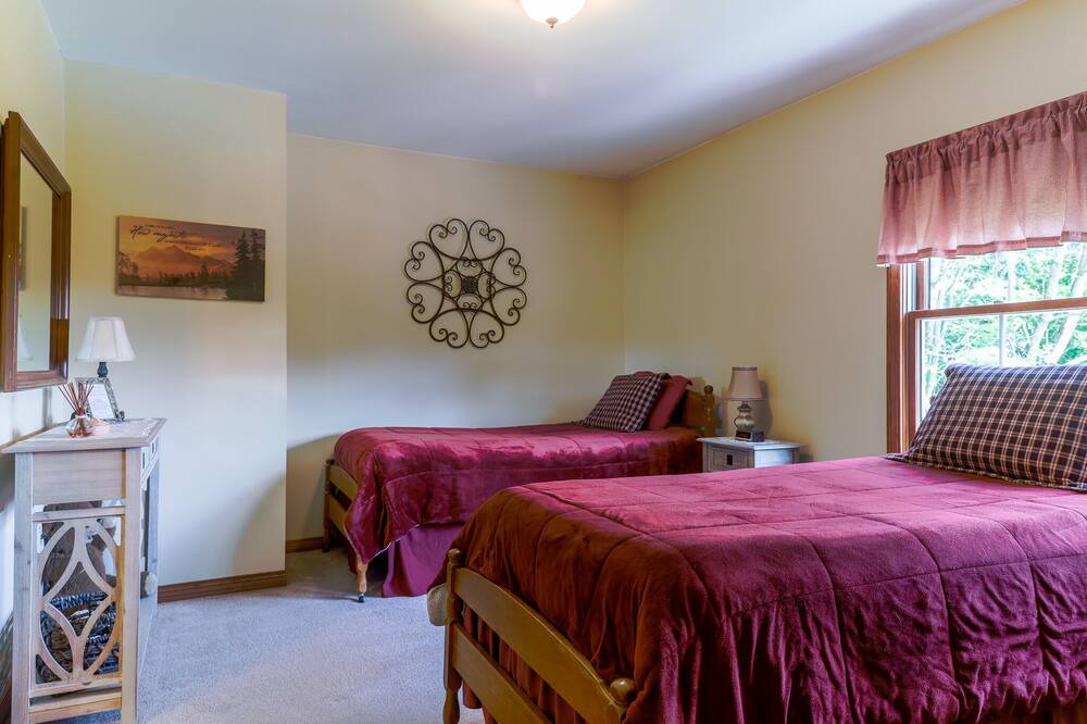 Photo of Bedroom in McKean