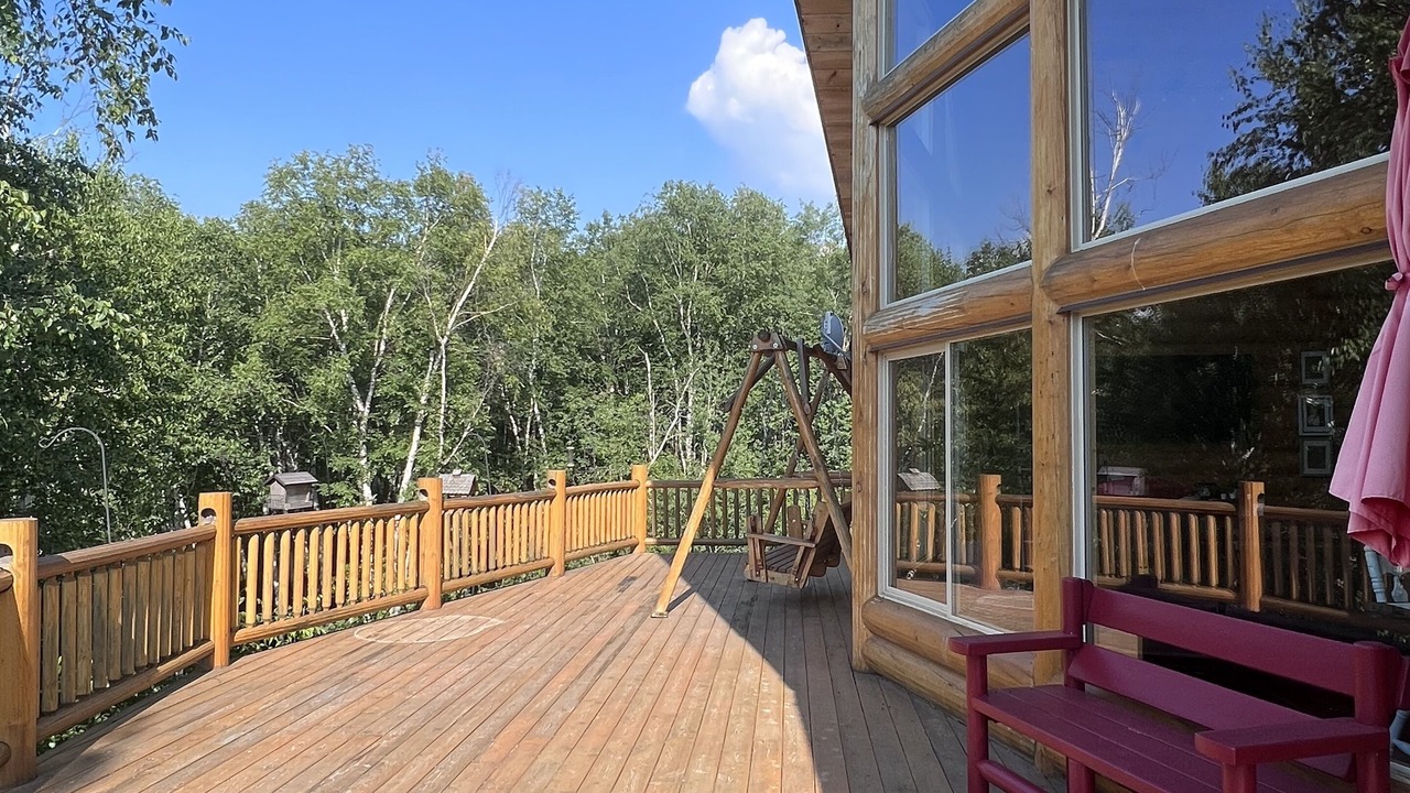 Photo of Patio Balcony in Parkland County
