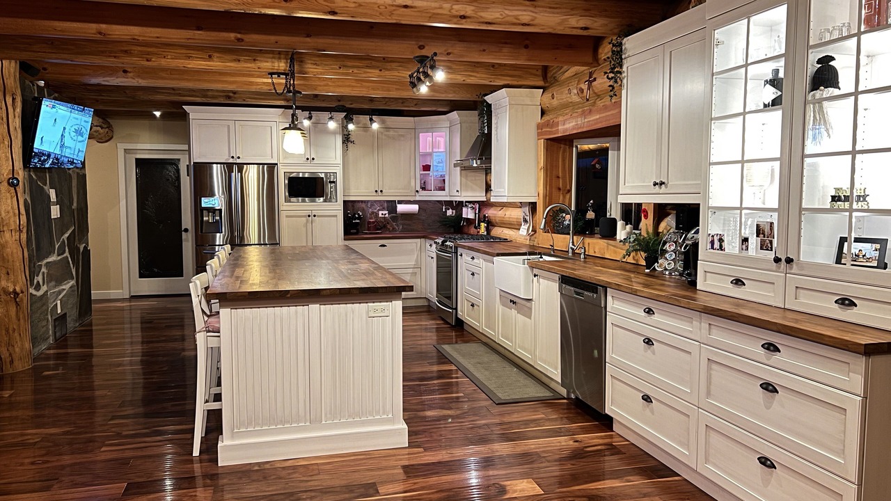 Photo of Kitchen in Parkland County