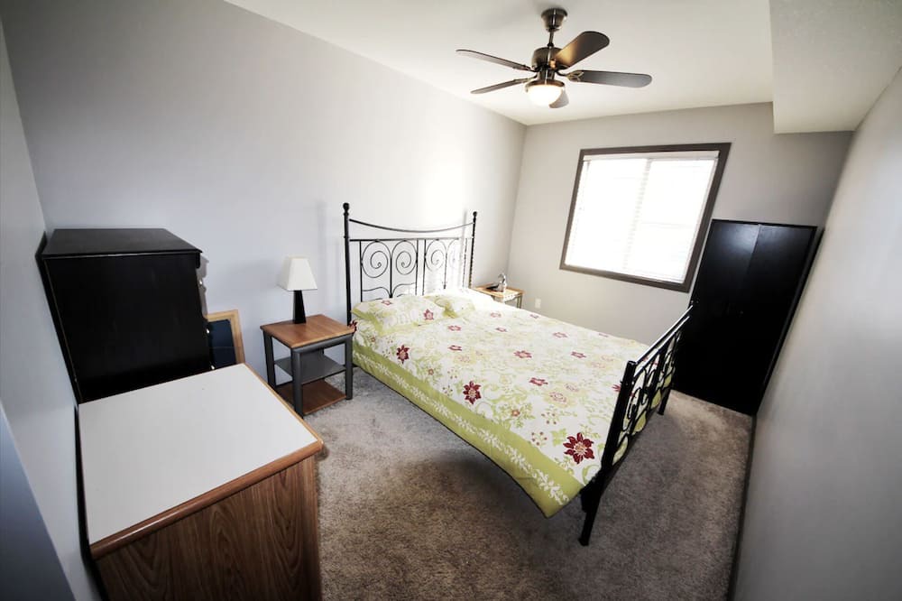 Photo of Bedroom in Fort McMurray