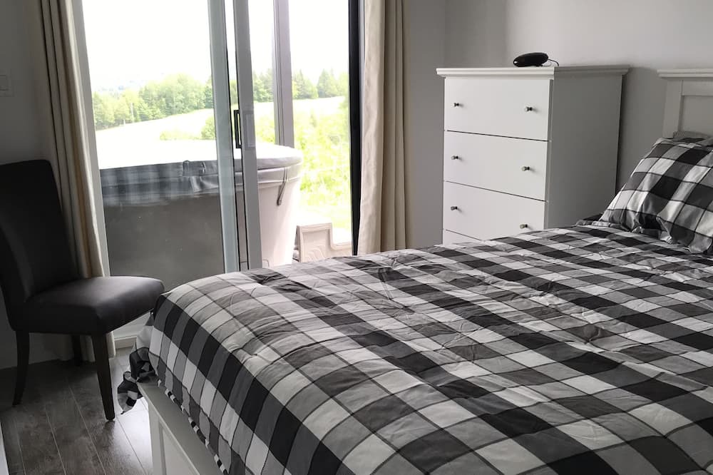 Photo of Bedroom in Sainte-Emelie