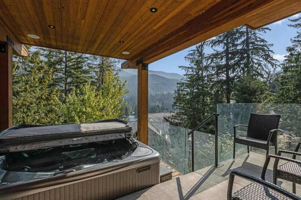 Photo of Others in Whistler Creekside
