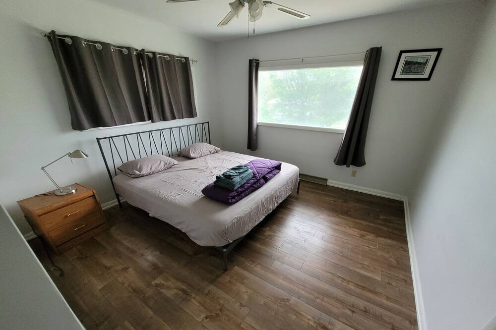 Photo of Bedroom in Highland Park