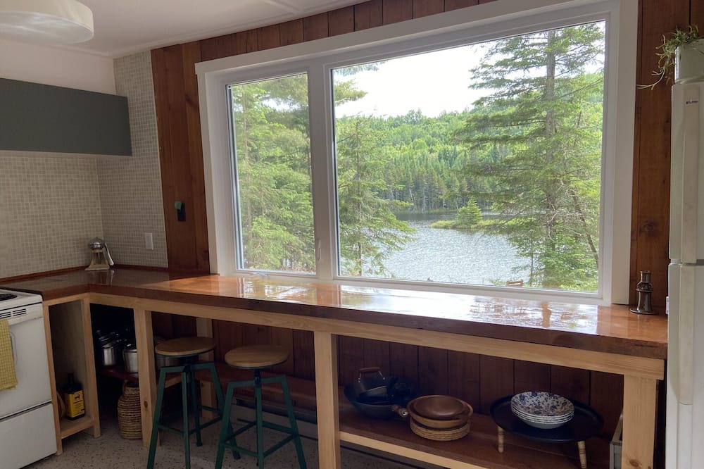 Photo of Kitchen in Notre-Dame-de-la-Merci