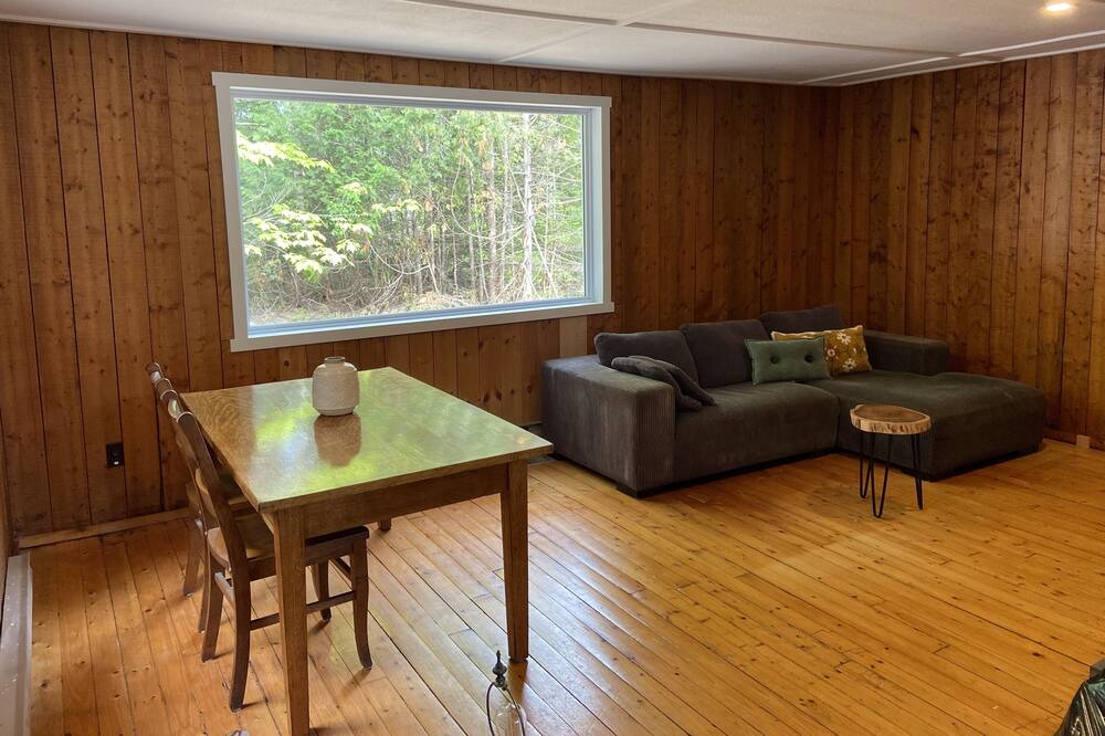 Photo of Livingroom in Notre-Dame-de-la-Merci