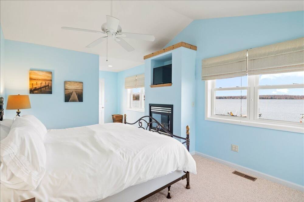 Photo of Bedroom in Wolcott
