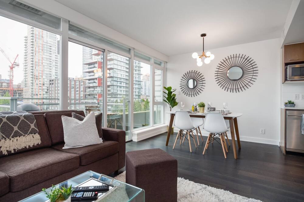 Photo of Livingroom in Downtown Vancouver
