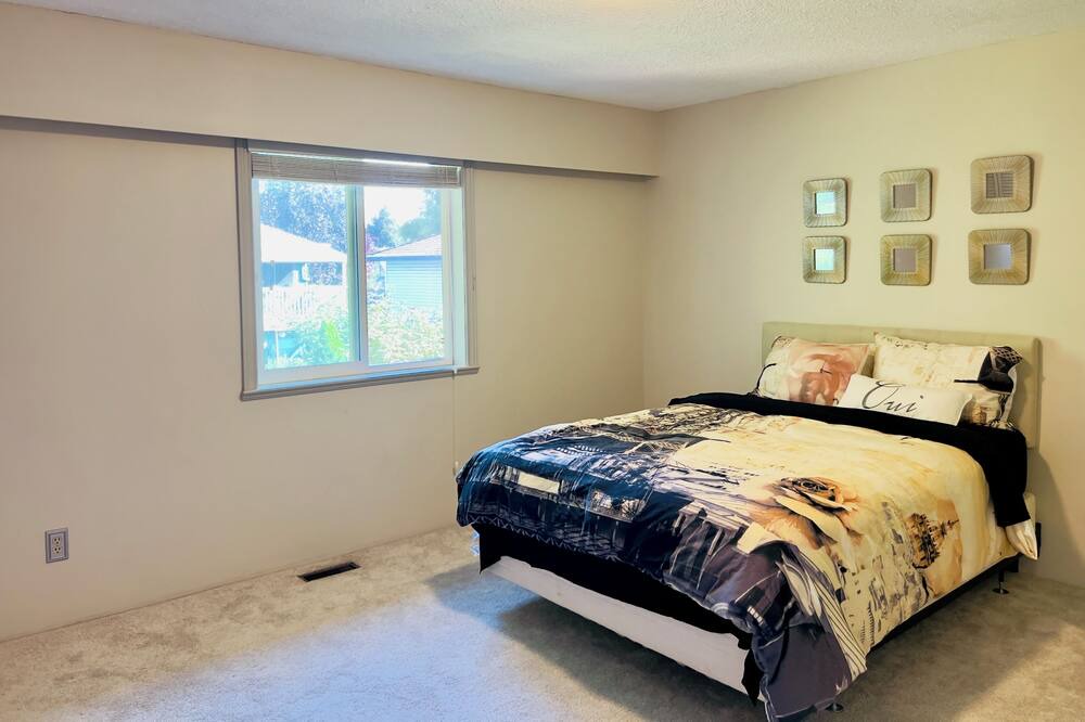 Photo of Bedroom in Maple Ridge