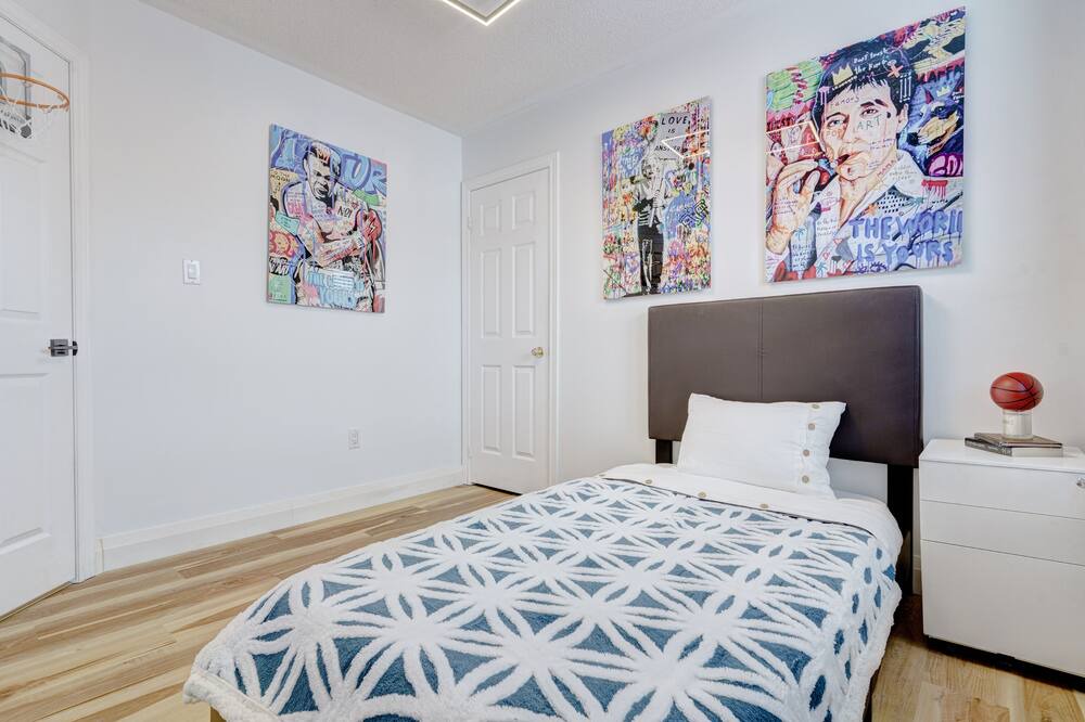 Photo of Bedroom in Schomberg