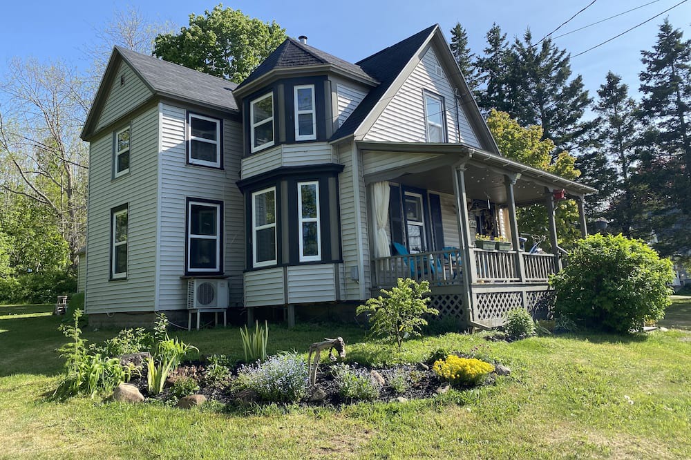 Photo of Outdoor in Cornwallis