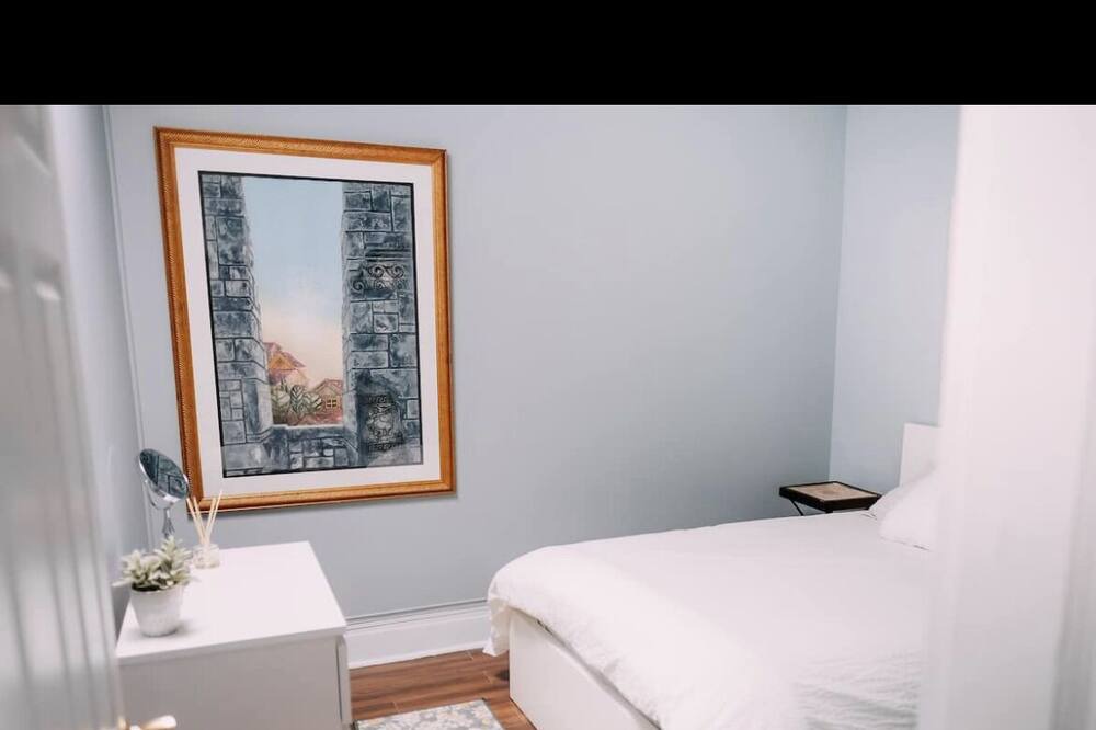Photo of Bedroom in Midland